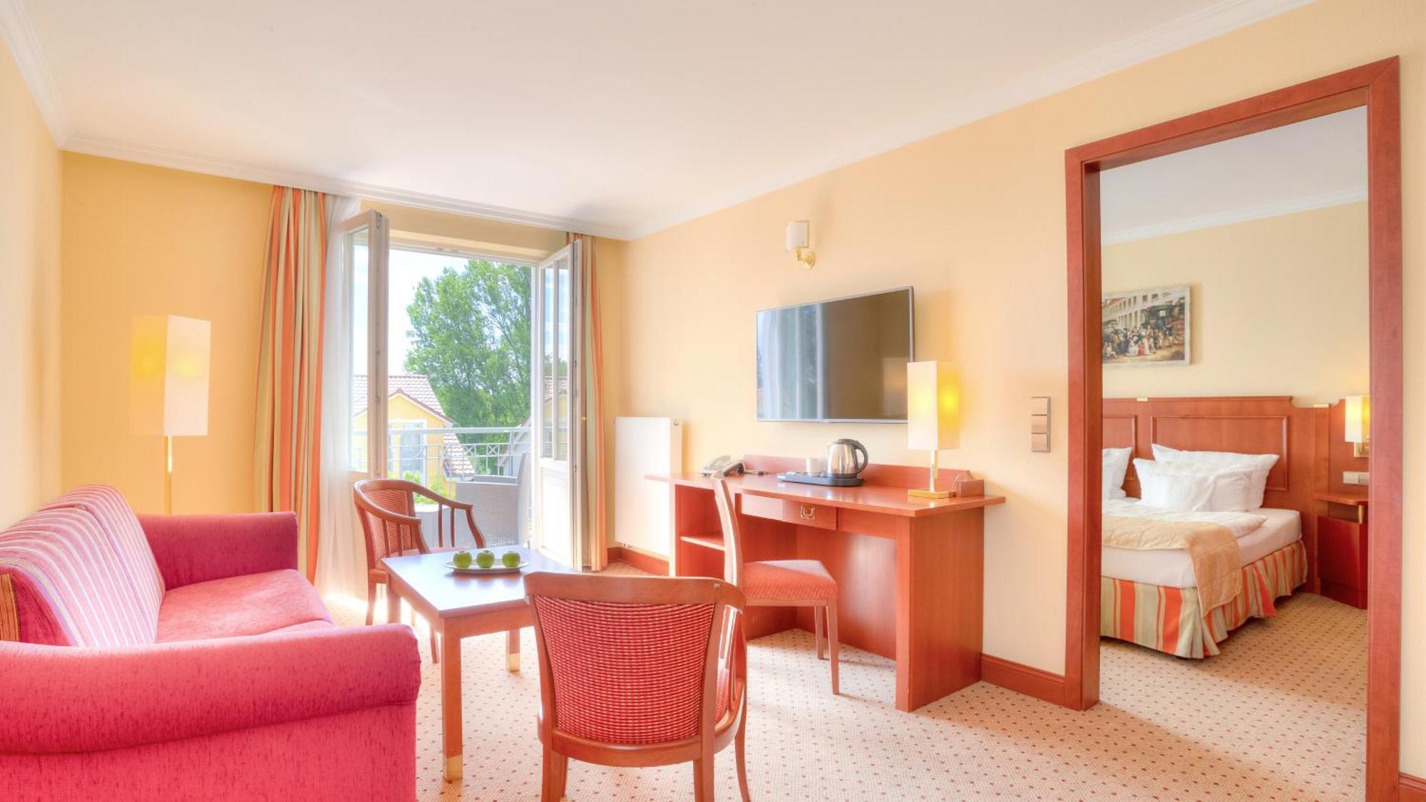 Hotel Zur Post - Ein Rovell Hotel ゼーバート・ヘリングスドルフ エクステリア 写真